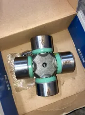 Крестовина Кардана Mercedes-Benz 0004104031