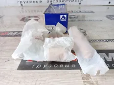Шкворня Mercedes-Benz Atego 010645, правая