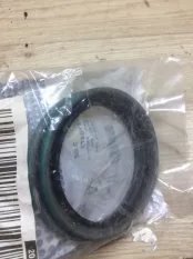 Сальник Спецтехника New Holland Case 570473