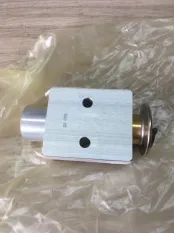 Клапан спецтехника New Holland Case 87035782