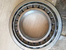 Подшипник 30221J2