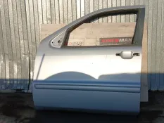 Дверь пассажирская. Mercedes-Benz E W211