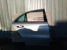 Дверь Mercedes-Benz E 2027301205