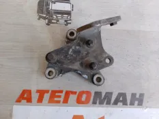 Кронштейн Генератор Man Le 51191013045