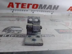 Петля двери Mercedes-Benz Atego 2012 9737200837 1222 924.930 OM 924 LA, передняя правая