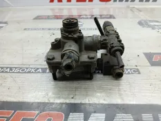 Клапан ускорительный EBS Volvo 3173150