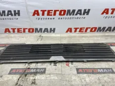 Решетка радиатора Man Le 85611505001, передняя