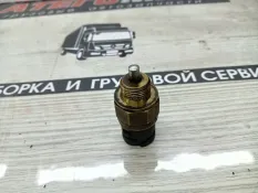 ДАТЧИК ЗАДНЕГО ХОДА Man Tgl 0501215297