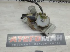 Моторчик стеклоочистителя Man Le 2003 404027 D0834, правый
