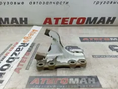 Кронштейн реактивной тяги Mercedes-Benz Atego 2004 9413250509 2528 L 6X2 906.926 OM 906, задний правый