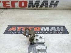 Петля двери Mercedes-Benz Atego 9737200837, передняя правая