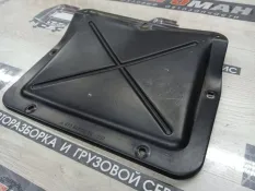 Крышка Mercedes-Benz Atego 2006 9735460264 1318 OM904 LA, передняя