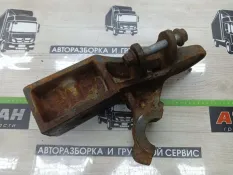 КРОНШТЕЙН СТАБИЛИЗАТОРА Mercedes-Benz Atego 9433234784, передний правый