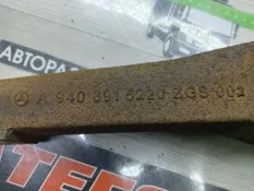 Кронштейн Кабины Mercedes-Benz Axor 9408915220, передний правый