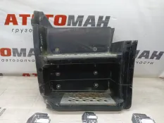 Подножка Mercedes-Benz Axor 2008 9406600101 1824 OM 906, передняя левая