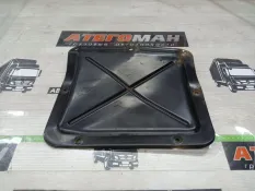 Крышка Mercedes-Benz Atego 9735460264, передняя
