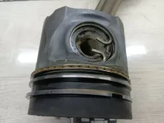 Поршень Mercedes-Benz Atego 9060300620