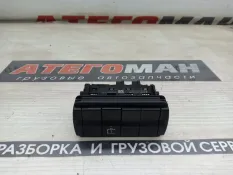 Кнопка Mercedes-Benz Atego 2014 9675400046 3 OM 934