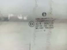 Стекло Двери Mercedes-Benz Atego 9737200247, переднее левое