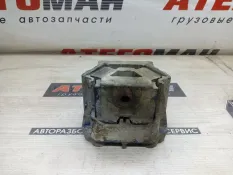 Подушка двигателя Mercedes-Benz Axor 2003 9402401118 2628 6X4 4200 926 OM 906, задняя