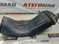 Патрубок воздушного фильтра Mercedes-Benz Axor 2003 9425281407 2628 6X4 4200 926 OM 906
