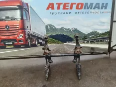 Кронштейн Mercedes-Benz Arocs 2015 9603284141 ТЯГАЧ 471.900 OM 471 LA