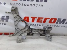 Кронштейн Подножки Mercedes-Benz Arocs 2015 9608858940 ТЯГАЧ 471.900 OM 471 LA, передний правый