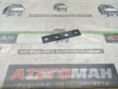 Кронштейн Mercedes-Benz Arocs 2015 9604751629 ТЯГАЧ 471.900 OM 471 LA