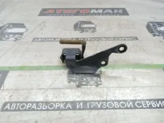 Кронштейн Mercedes-Benz Arocs 2015 9604300257 ТЯГАЧ 471.900 OM 471 LA, передний левый