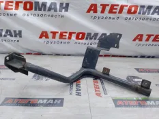 Кронштейн Mercedes-Benz Axor 2013 9425209833 1824 OM906, передний правый