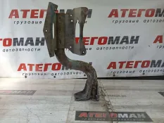 Кронштейн Mercedes-Benz Atego 2003 9705201333 815 OM 904 LA, задний правый