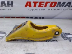 Кронштейн Mercedes-Benz Atego 2002 9433230240 БЕТОНОНАСОС 906.915 OM 906 LA, передний