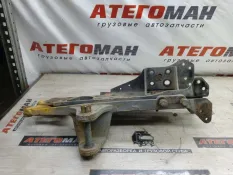 Кронштейн Mercedes-Benz Atego 2002 9413222001 БЕТОНОНАСОС 906.915 OM 906 LA, передний правый