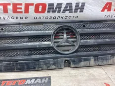 Решетка радиатора Mercedes-Benz Atego 9738880023, передняя