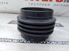 Патрубок воздушного фильтра Mercedes-Benz Actros 2010 9415281182 ТЯГАЧ OM 501 LA