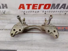Скоба суппорта Mercedes-Benz Atego 0004213006 8 СЕРИЯ