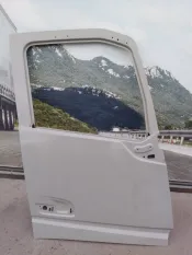 Дверь Volvo FH4 18300503