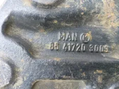 Кронштейн цилиндра подъёма кабины Man Le 85417203009