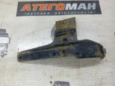 КРОНШТЕЙН БАМПЕРА Mercedes-Benz Atego 2006 9738800414 1218 ОМ904, передний правый