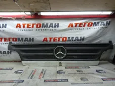 Решетка радиатора Mercedes-Benz Atego 9738880023, передняя