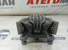 Подушка двигателя Mercedes-Benz Atego 2012 9732400318 1229L ОМ906, задняя