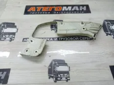 КРОНШТЕЙН БАМПЕРА Ford Mondeo 1S7117A882, задний левый