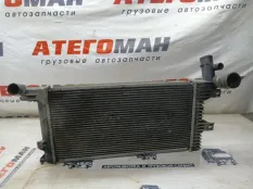 Радиатор Mercedes-Benz Atego 9735000903