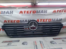 Решетка радиатора Mercedes-Benz Atego 2003 9408880123 1823 ОМ906 LAIII, передняя