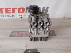 Кран уровня пола (воздушный) Mercedes-Benz Actros 0003276725