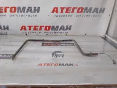 Стойка зеркала Man Le 85637316037, передняя