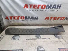 Накладка порога Mercedes-Benz Actros 9416800335, правая
