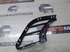 Решетка в бампер BMW 4 2022 51118081681 G26 B58D