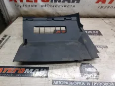 Обшивка салона Mercedes-Benz Actros 9436800706, передняя