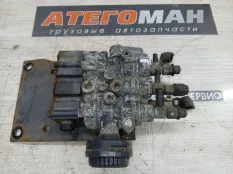 Кран уровня пола (воздушный) Mercedes-Benz Atego 2000 0003276725 817 ОМ904